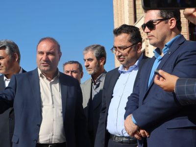 ببینید| بازدید معاون مسکن و ساختمان وزیر راه و شهرسازی از
پروژه های شهر جدید سهند در آذربایجان شرقی