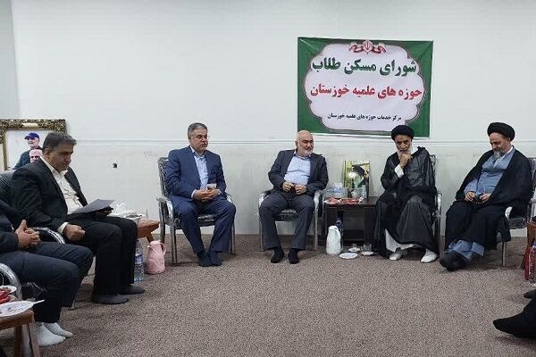 ببینید| جلسه شورای مسکن طلاب خوزستان با حضور استاندار و
نماینده ولی فقیه در استان