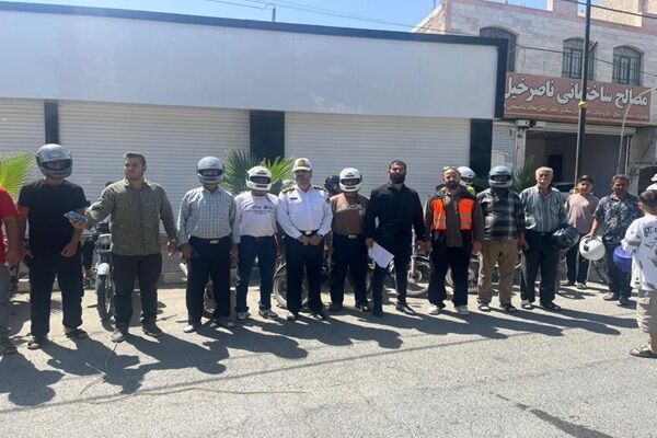 ببینید|همایش طرح ارتقای ایمنی و اموزش راکبین موتورسیکلت
ومدارس در روستای رضا آباد از توابع شهرستان ساوجبلاغ