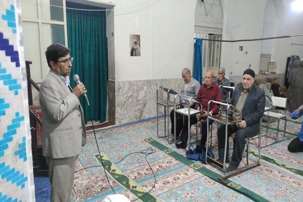 برپایی میز خدمت و دیدار مردمی اداره کل راه و شهرسازی خراسان
شمالی در حاشیه شهر بجنورد
