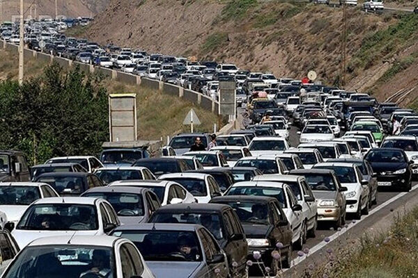 ترافیک سنگین در محورهای شمالی و آزادراه‌های تهران-شمال و
کرج-قزوین