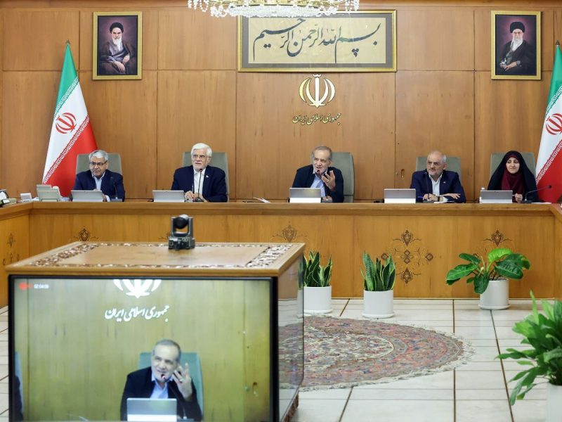 دستور رییس جمهور برای تسریع در اجرای پروژه‌های ریلی مشترک
ایران با پاکستان و روسیه