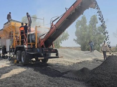 رونمایی از اولین دستگاه آسفالت سرد راهداری در کرمان
