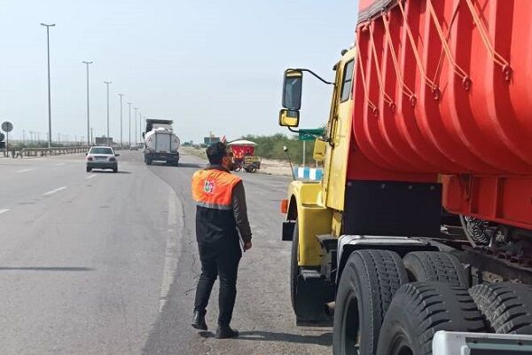 شناسایی و کشف ۲۱۰ تخلف اضافه تناژ در جاده‌های بوشهر