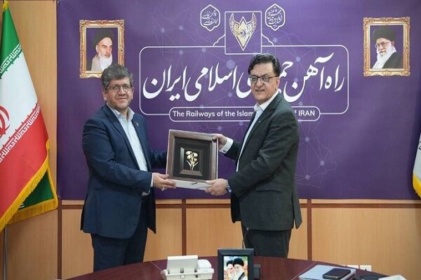 فصل جدید همکاری راه‌آهن‌های ایران و پاکستان/ رونق ترانزیت در
مسیر ریلی اکو