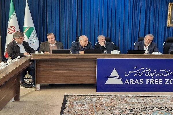 نشست اعضای کمیسیون عمران مجلس با مدیرعامل راه آهن