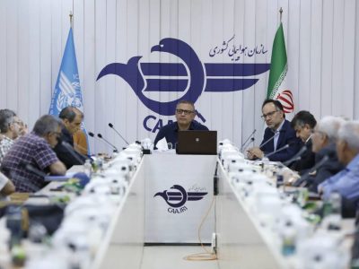 نشست صمیمی رئیس سازمان هواپیمایی کشوری با جمعی از
بازنشستگان