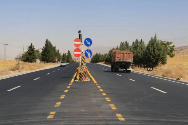 نصب ۱۱۰۰ تابلوی مسیرنمای جدید در محورهای اندیمشک