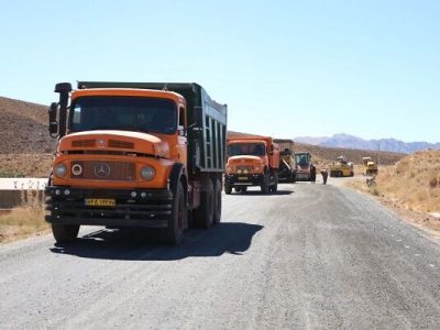ویدئو | گزارشی از شروع اجرای آسفالت پروژه ساخت راه روستایی
لار به چهارحد در شهرستان زرندیه