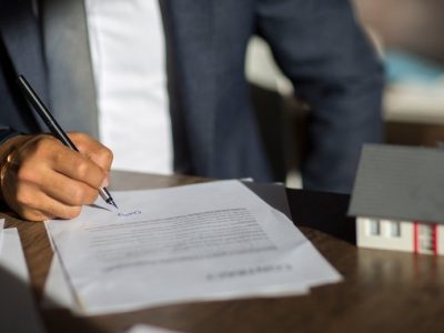 بررسی دعاوی ملکی و راه های پیشگیری از مشکلات حقوقی املاک
