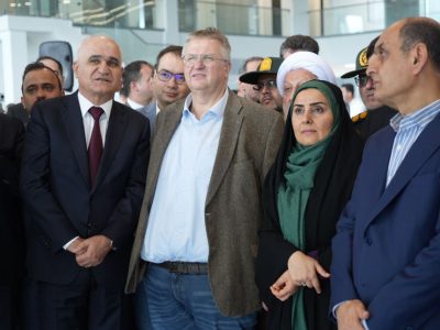 آذربایجان و روسیه خواستار تقویت روابط اقتصادی و تجاری با
ایران شدند