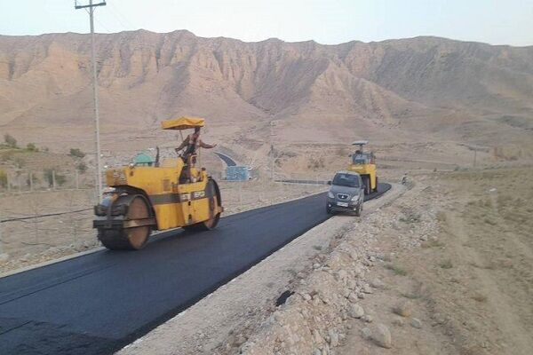آغاز عملیات اجرایی روکش آسفالت محور روستایی حصار – هنامه در
شهرستان شیروان به ارزش ۷۰ میلیارد ریال