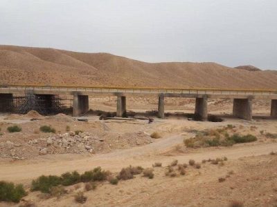 اجرای عملیات تعمیر و مرمت درز انبساط ۶ پل بزرگ در محورهای
خراسان شمالی