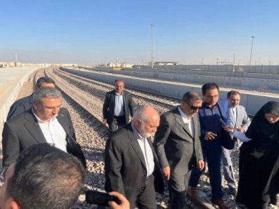 بازدید معاون اجرایی رئیسجمهور از پایانه مرزی ریلی شلمچه /
تأکید بر تسریع اتصال ریلی ایران و عراق