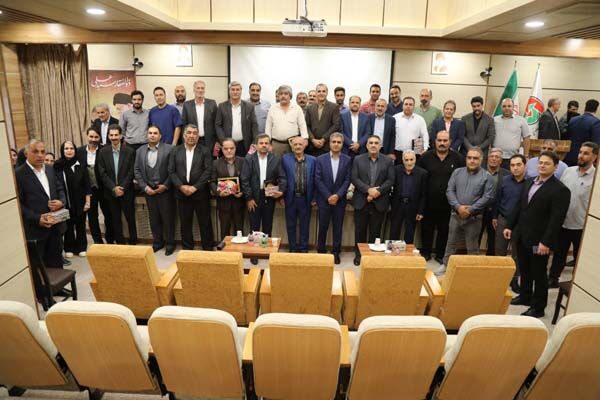 ببینید | آئین تجلیل از خادمان زائران اربعین حسینی در اداره
کل راهداری استان البرز