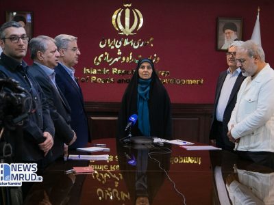 ببینید| آغاز عملیات ریل گذاری راه آهن کرمانشاه-خسروی با
دستور وزیر راه و شهرسازی