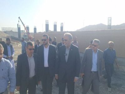 ببینید| بازدید استاندار و مدیر کل راه و شهرسازی سیستان و
بلوچستان از عملیات ساخت پل حرمک(۲)