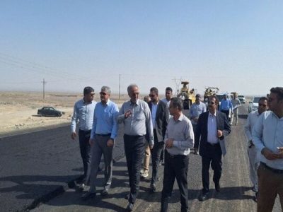 ببینید| بازدید استاندار و مدیر کل راه و شهرسازی سیستان و
بلوچستان از عملیات ساخت ۳۶ کیلومتر بزرگراه در محور زاهدان-
بیرجند