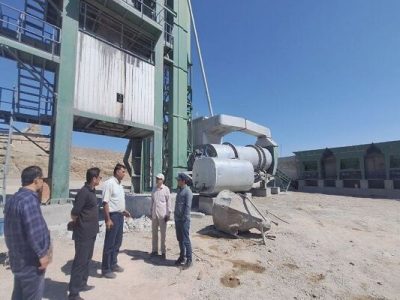 ببینید| بازدید مدیرکل راه و شهرسازی سیستان و بلوچستان از
عملیات ساخت بزرگراه زاهدان – خاش(۲)