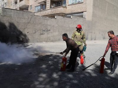 ببینید | برگزاری دوره آموزشی اطفای حریق و خروج اضطراری در
اداره کل راه و شهرسازی استان البرز