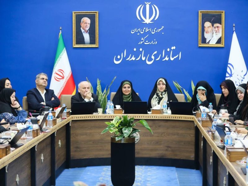 ببینید | دیدار بانوان نخبه و شاخص استان مازندران با فرزانه
صادق وزیر راه و شهرسازی
