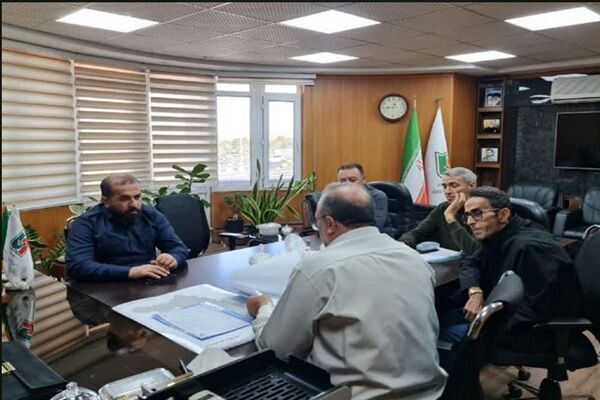 ببینید| دیدار نماینده پیرانشهر و سردشت در مجلس با مدیرکل
راهداری و حمل‌ و نقل جاده‌ای آذربایجان‌ غربی