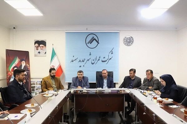 برگزاری نشست هم اندیشی با جمعی از نخبگان و فعالان
فرهنگی-اجتماعی شهر جدید سهند