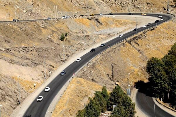 ترافیک سنگین در محور چالوس و آزادراه‌های منتهی به
تهران