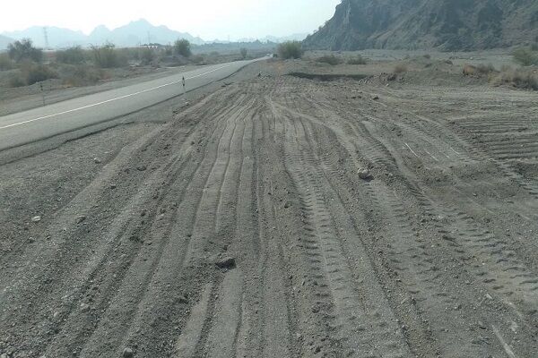 ترمیم محور فرعی رودخانه در شهرستان رودان هرمزگان