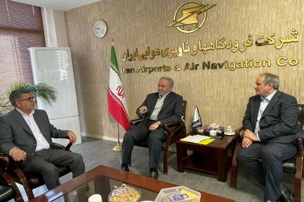 توسعه حمل‌ونقل هوایی ایمن در کنار بندر چابهار باعث تقویت
زیرساخت‌های ملی می‌شود