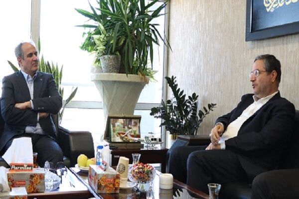 توسعه سطوح پروازی و راهکارهای افزایش سرمایه گذاری‌ها در
فرودگاه ارومیه بررسی شد