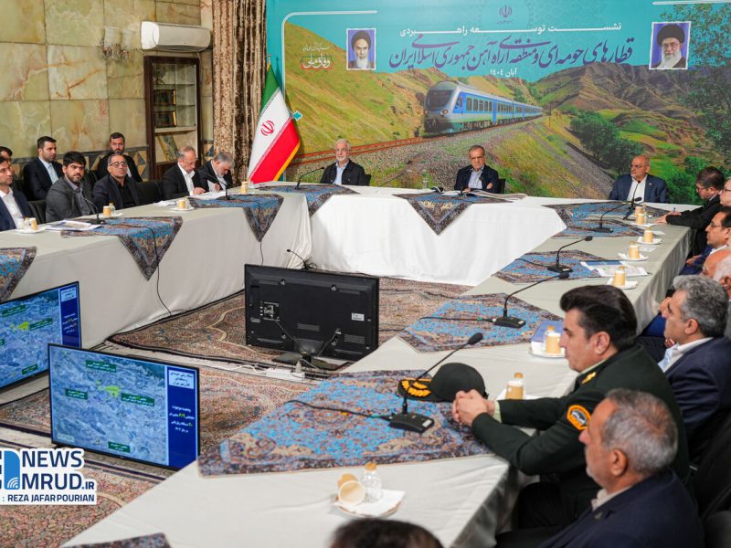 تکمیل خطوط و اتصال ایستگاههای قطار حومهای و مترو برای
استفاده توأمان مردم