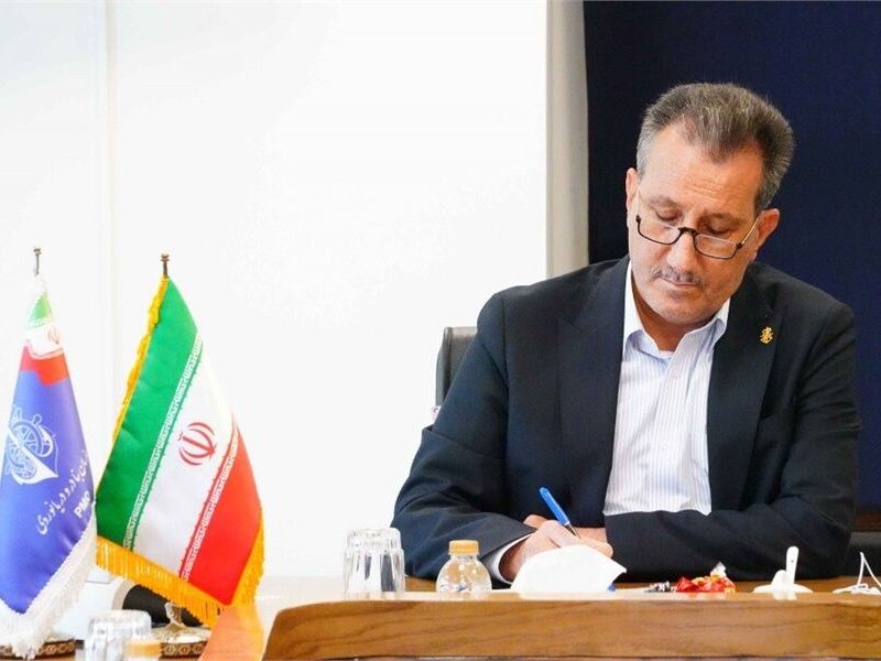 دریانوردی نقشی کلیدی در توسعه اقتصادی و اجتماعی کشورها ایفا
می‌کند