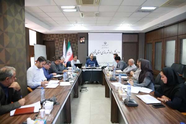 نشست پایش و ارزیابی برنامه اجرایی ادارهکل راه و شهرسازی
قزوین برگزار شد