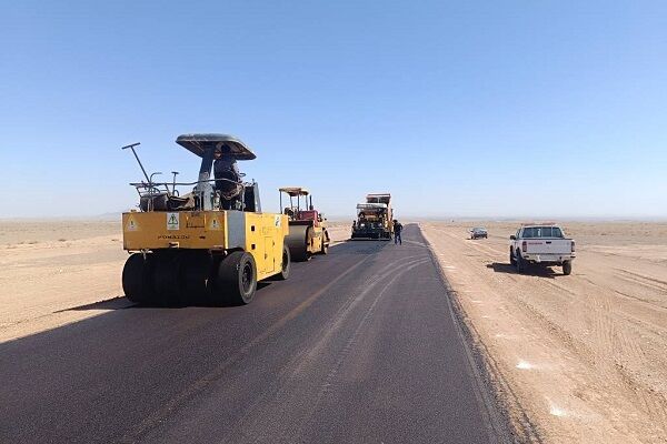 ویدئو| اجرای عملیات احداث محور روستایی قوامیه بخش دیهوک
استان خراسان جنوبی