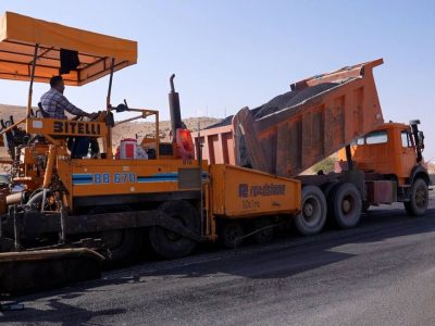 ویدئو|️ ادامه عملیات بهسازی و روکش آسفالت محور
نهاوند–بروجرد