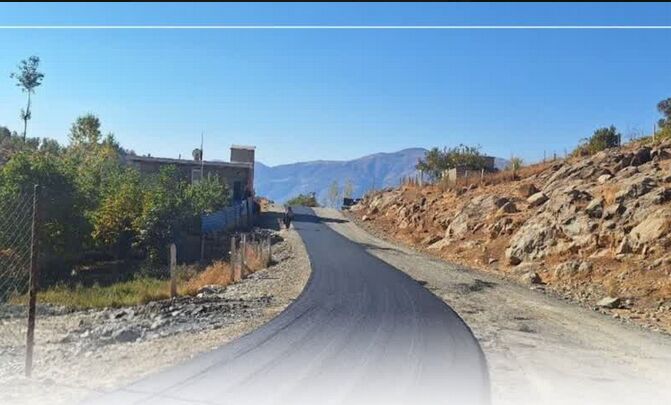 آسفالت محور روستایی گرور- آشخل استان آذربایجان غربی به اتمام
رسید