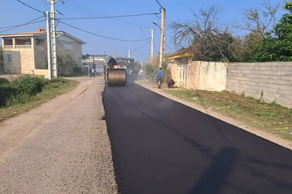 آغاز اجرای پروژه ترمیم و روکش آسفالت در بخش خشکبیجار
رشت