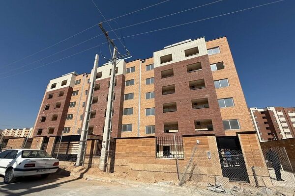 آغاز انتخاب واحد پروژه ۲۹۰ واحدی در شهرکرد توسط متقاضیان این
پروژه