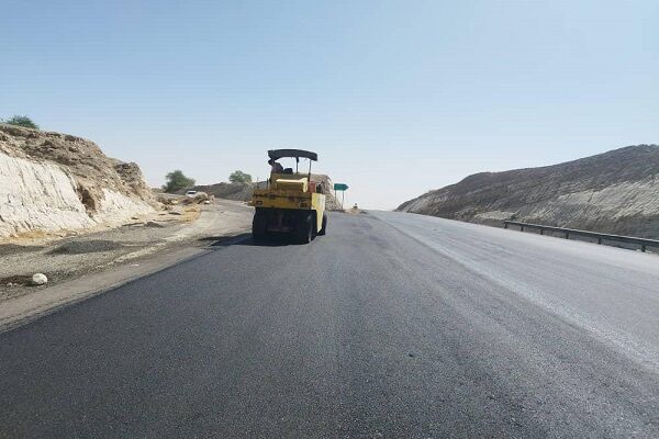 اجرای پروژه روکش آسفالت ورودی شهرستان هفتکل با اعتبار ۷۰۰
میلیارد ریال