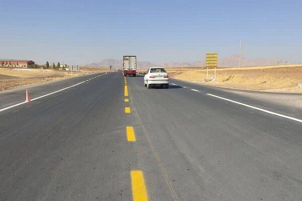 اجرای ۲۷ کیلومتر خط کشی در محورهای مواصلاتی شهرستان
دلفان