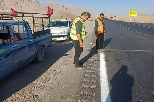 اجرای ۴۵۰ کیلومتر خط کشی در محور یزد – طبس