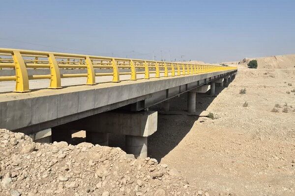 احداث پل به روی رودخانه شهر رود زرد به مناقصه
رفت