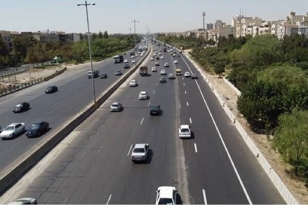 اعلام محدودیتهای ترافیکی از ۲۱ تا ۲۴ آبان در برخی محورهای
مواصلاتی کشور