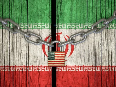 اقتصاد ایران در مثلث «شَر» گرفتار شد؛ باید خود را برای این تورم آماده کنیم