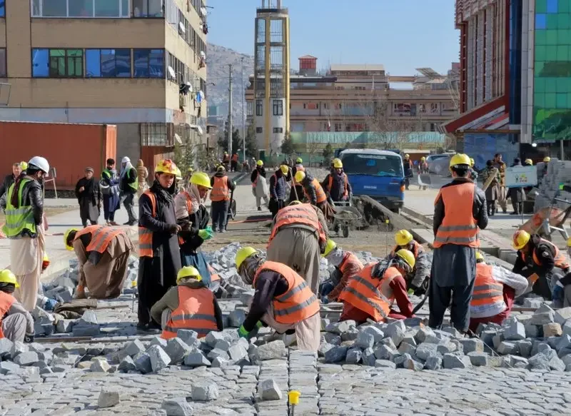 بازار کار ایران زیر فشار | اشتغال اتباع فقط با تأیید وزارت کار!