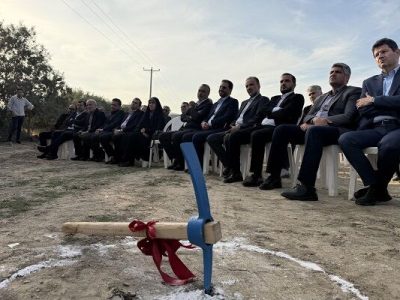 ببینید | آئین کلنگ زنی پروژه تعریض محور مواصلاتی بندرترکمن
تا یساقی با حضور اعضای کمیسیون عمران مجلس و معاون وزیر راه و
شهرسازی