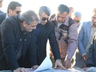 ببینید| بازدید استاندار سمنان به همراه مدیر کل راه و شهرسازی
شرق استان سمنان (شاهرود) از پروژه محور میامی _جاجرم