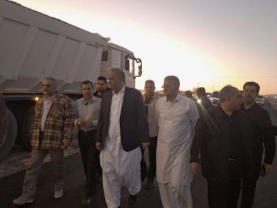 ببینید| بازدید استاندار و مدیر کل راه و شهرسازی سیستان و
بلوچستان از عملیات ساخت بزرگراه زاهدان-خاش