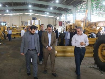 ببینید | بازدید معاون زیر بنایی سازمان پدافند غیر عامل کشور
از کارگاه اورهال و بازسازی ماشین آلات راهداری سیستان و
بلوچستان